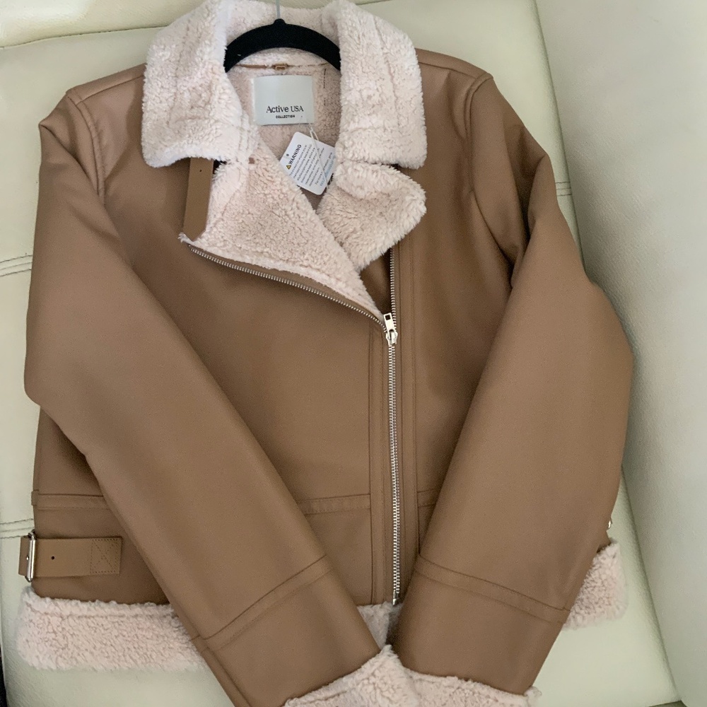 Active USA collection Large Tan and Fur Bomber Jacket